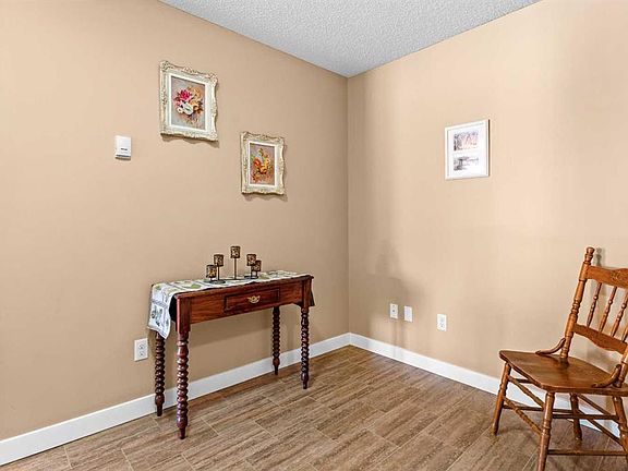 4th image of 403 W Mackenzie Way SW #7202