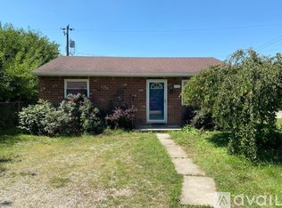 3197 E Ave, Columbus, OH 43207