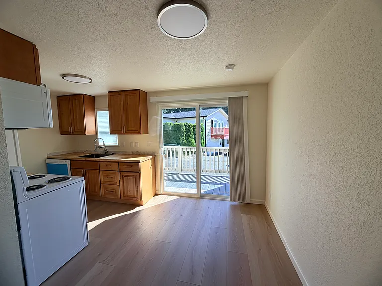 21414 5th Pl S — Photo 3