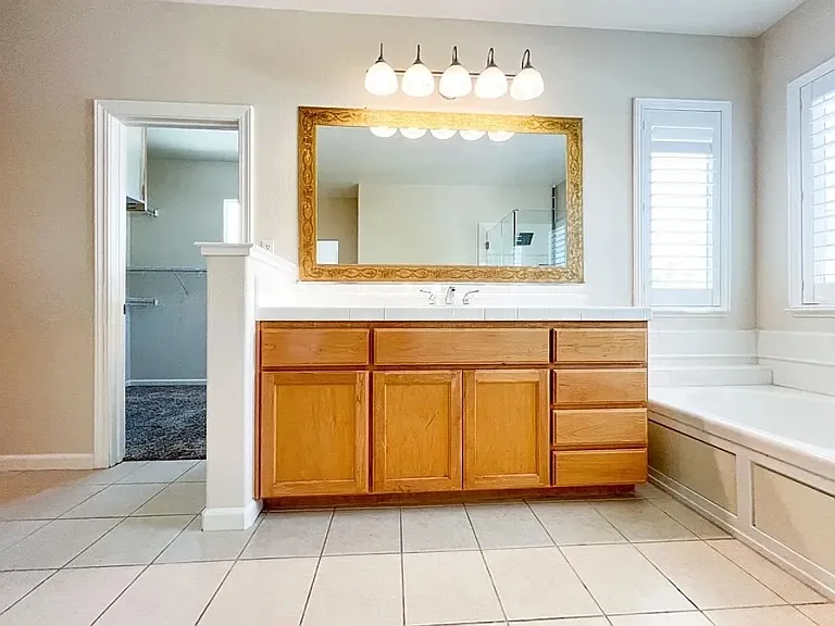 1159 Arrowfield Way — Photo 40
