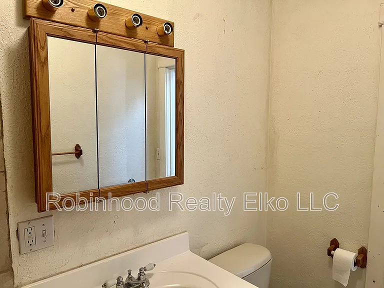 641 Cedar St — Photo 17