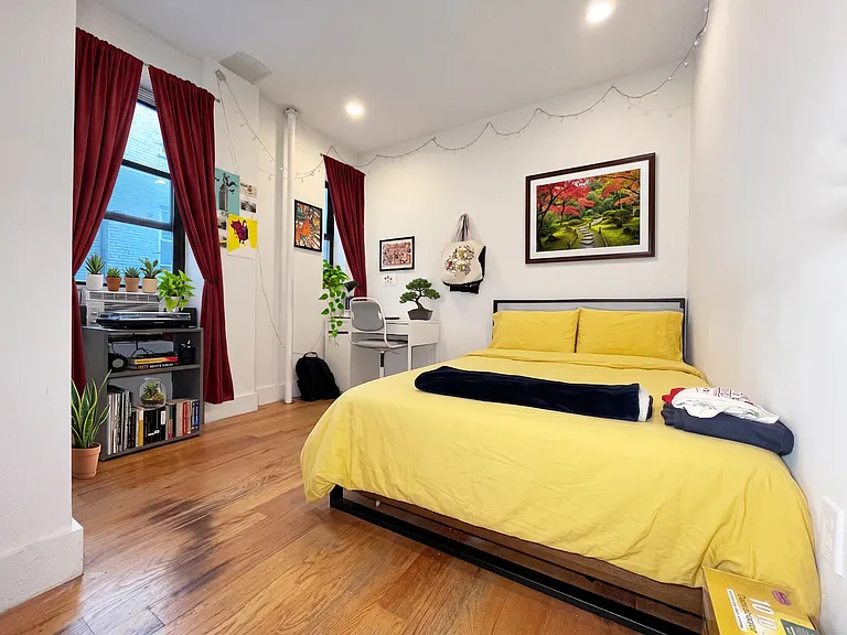 265 S 2nd St #17 — Photo 2