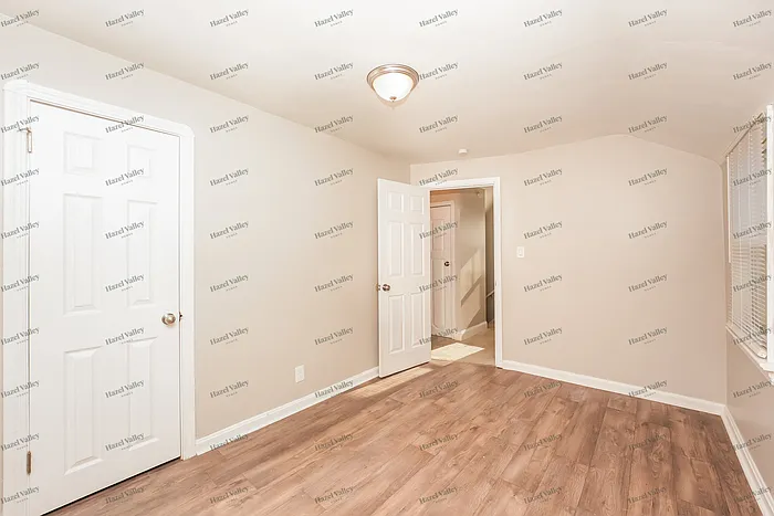 12522 Crossburn Ave — Photo 10