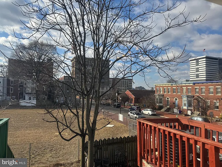 104 Linden St #2 — Photo 28