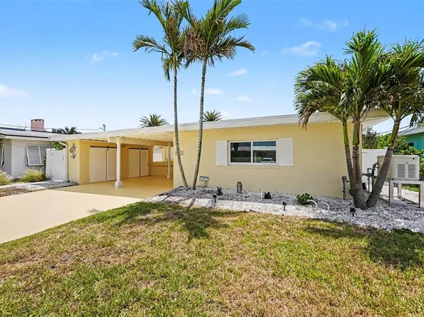 16126 4th St E, Redington Beach, FL 33708