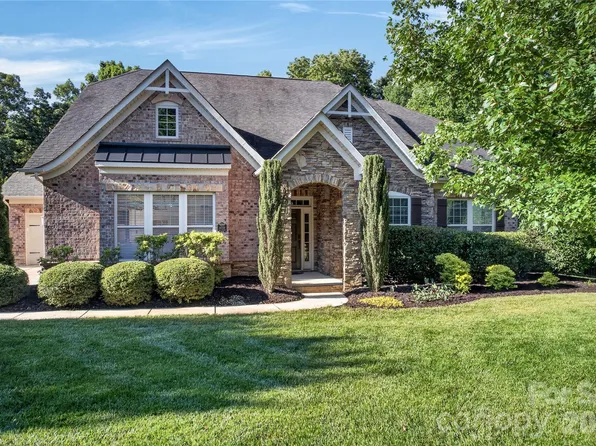 4028 Deer Track Ct, Mint Hill, NC 28227