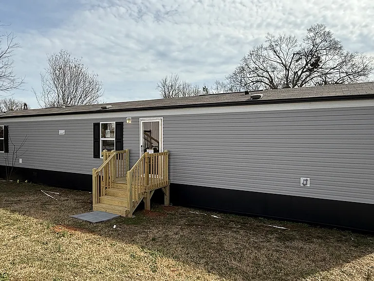 923 Lovers Lane Rd #9 — Photo 2