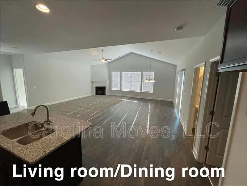 4 bed, 2.0 bath, 1783 sqft, $1,900 — Photo 3