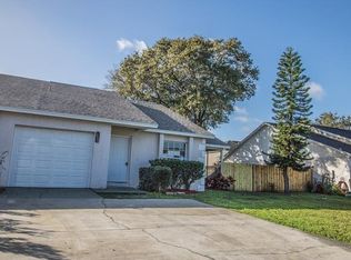 1027 Meadowood Pointe Rd, Lakeland, FL 33811