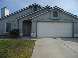 2741 Pine St, Selma, CA