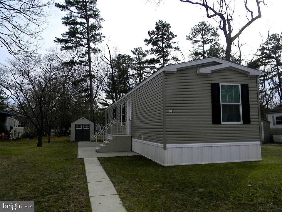 1st image of 83 Holly Ct