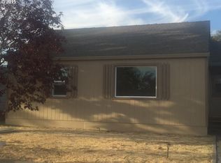 439 E Ridgeway Ave, Hermiston, OR 97838