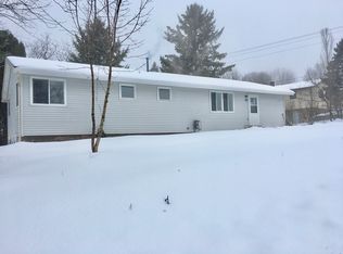 110 Grimstad Dr, Barneveld, WI 53507