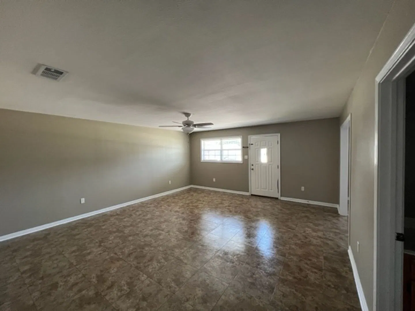 4334 Eileen Street — Photo 2