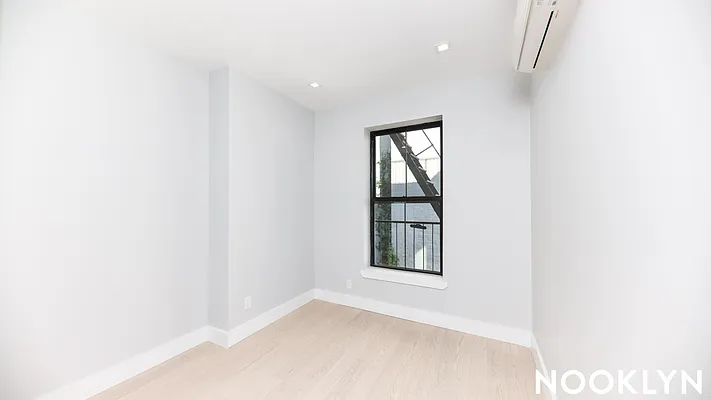 Rented by Nooklyn NYC LLC | media 16