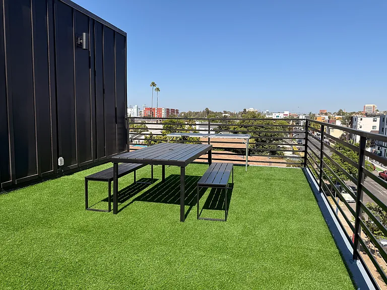 Trojan Terrace — Photo 21
