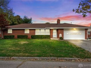 82 E Harbine Ave, Xenia, OH 45385