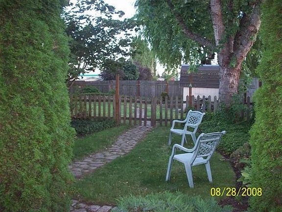 5th image of 2260 NE Lilac Ct