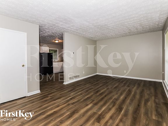 4th image of 1334 La Belle St