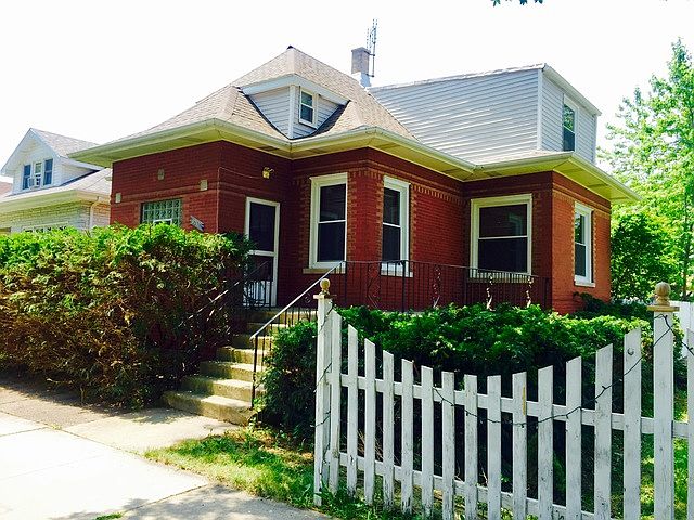 1st image of 3252 N Kildare Ave