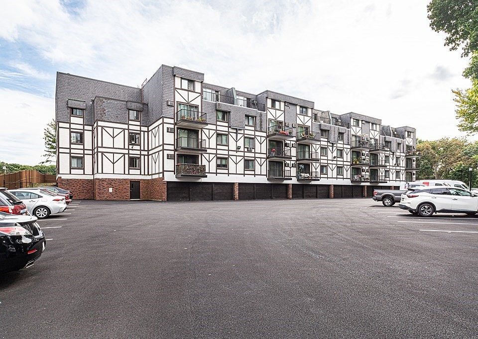 1st image of 9 Broadway APT 205