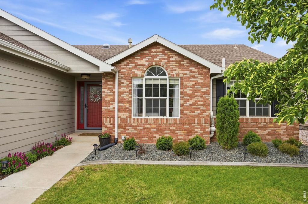 108 Whitney Bay