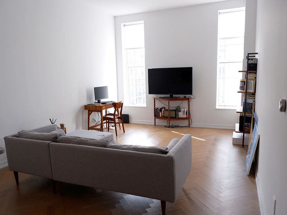 1st image of 184 Kent Ave APT A613