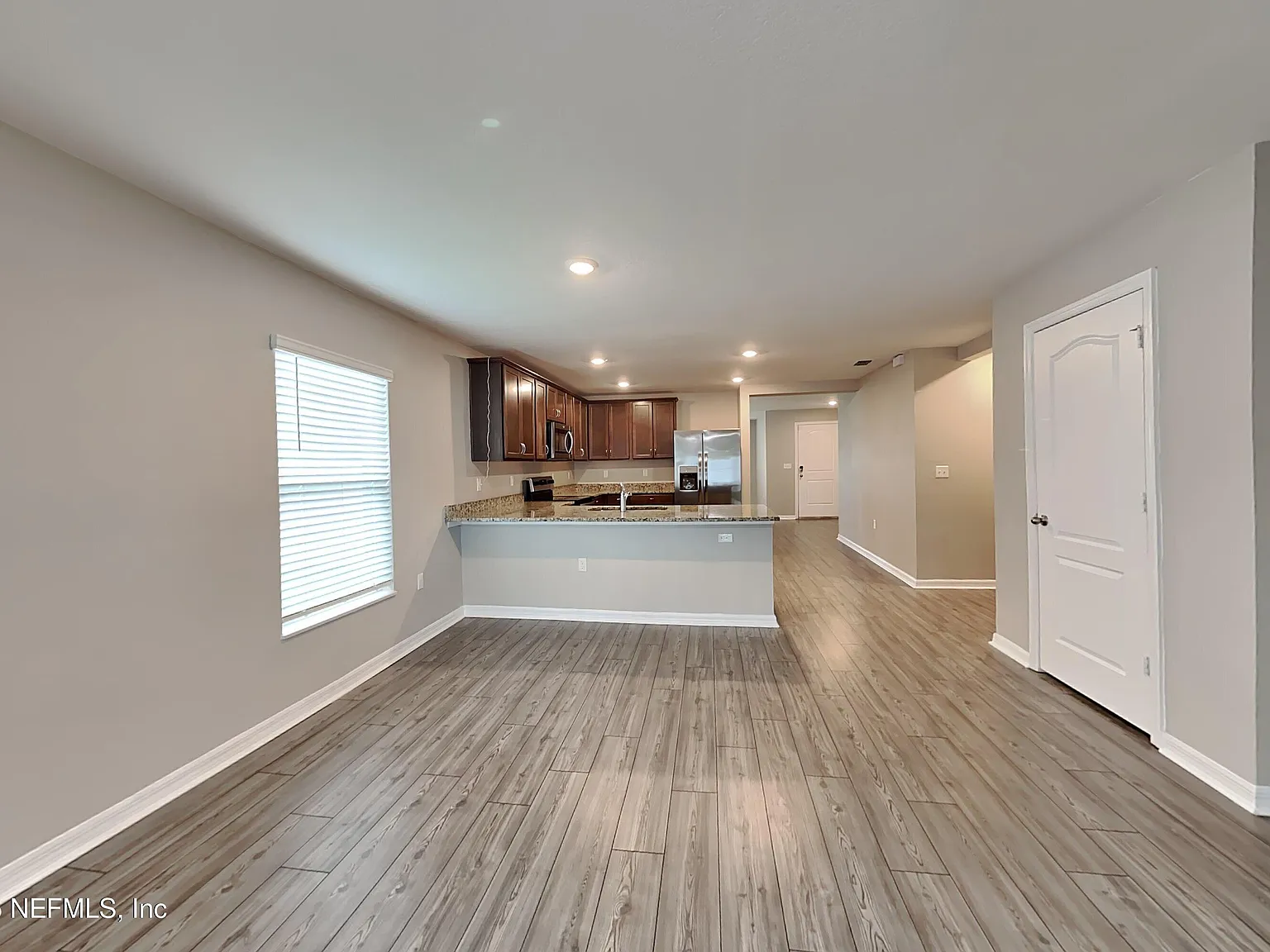 4 bed, 2.0 bath, 1851 sqft, $2,069 — Photo 2