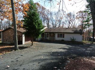 128 Scott Dr, Stroudsburg, PA