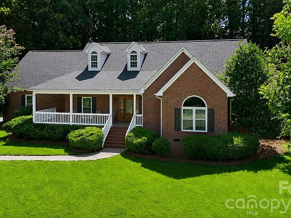 2nd image of 10846 Tyler Brook Ln