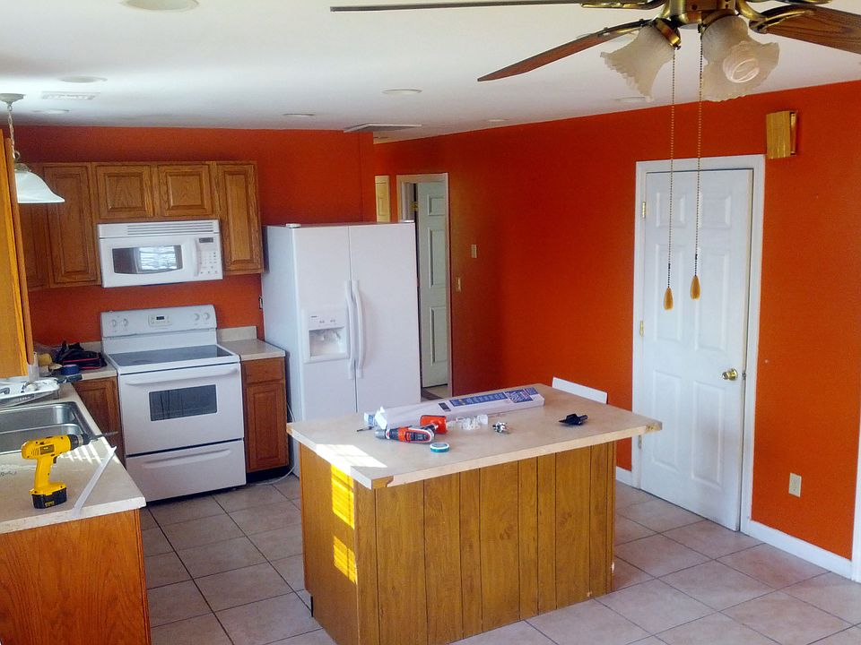 Open Kitchen, Good lighting