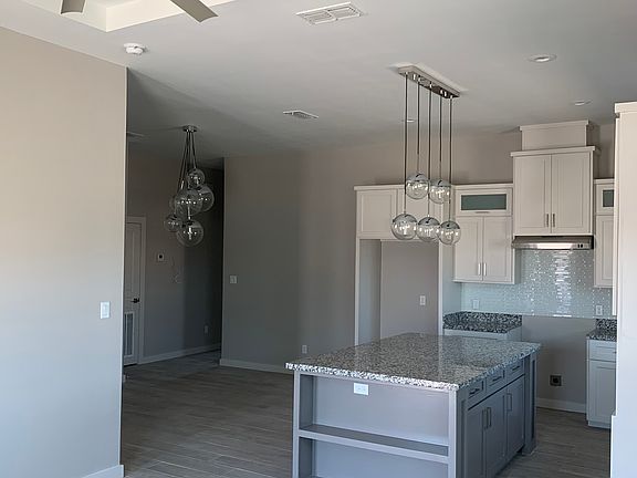 2nd image of 2925 Allen Dr