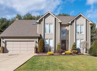 1102 Harrow Hill Ct, Coraopolis, PA