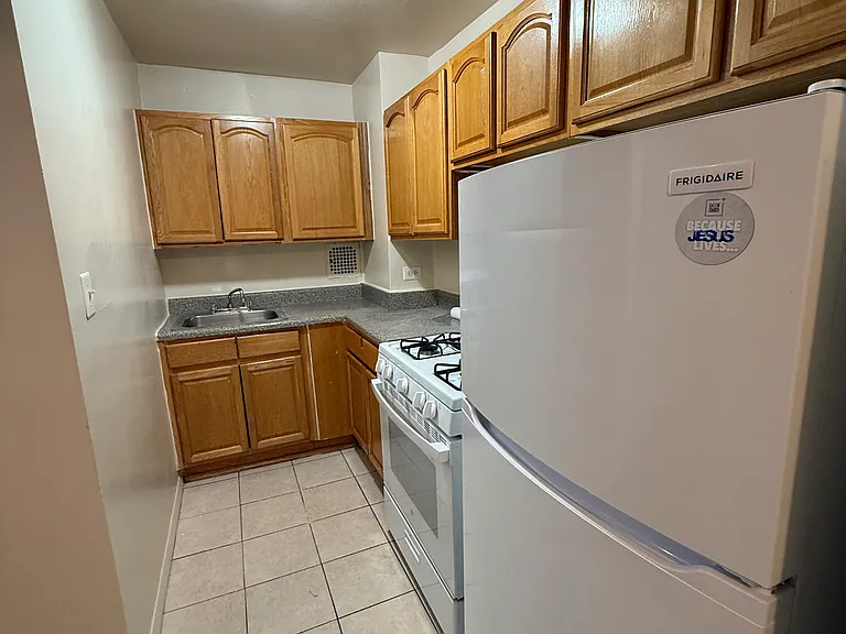 41 Hamilton Ave #5N — Photo 4