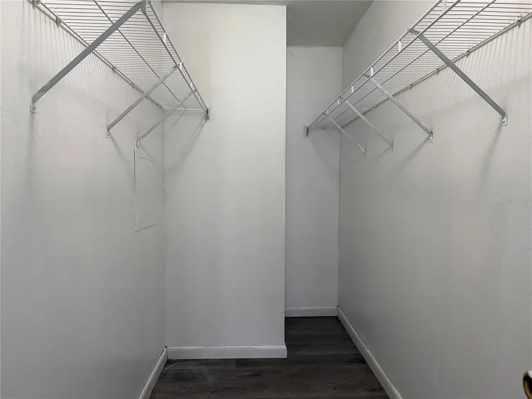 2427 Camden Oaks Pl — Photo 16
