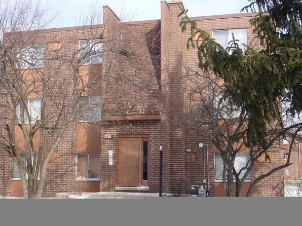 710 Court Of Birch, Vernon Hills, IL 60061