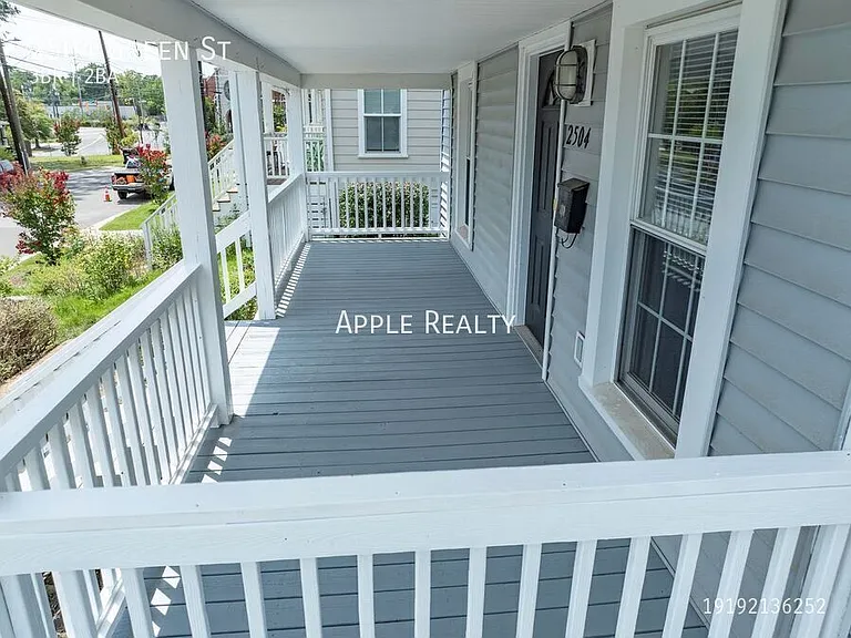 2504 Green St — Photo 17