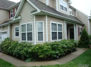 34 Snowdance Ln, Nesconset, NY 11767