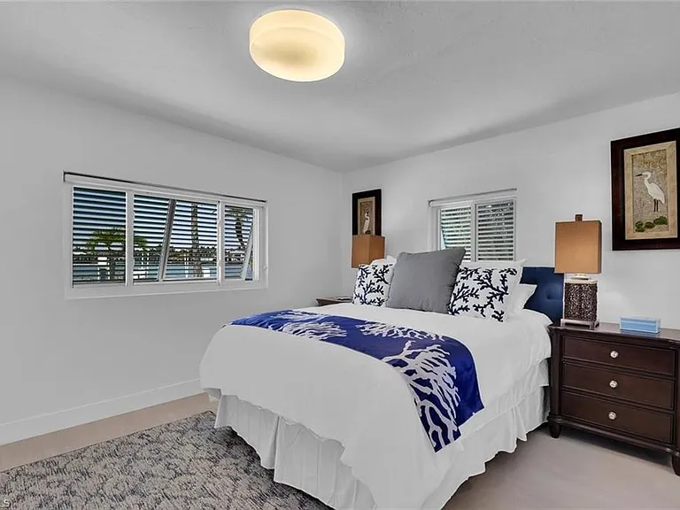 2143 Marina Dr — Photo 17