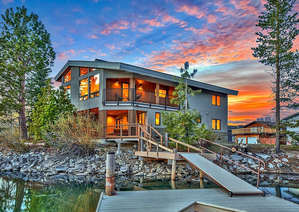 1st image of 636 Alpine Dr