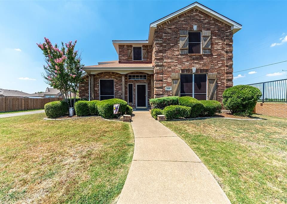 1st image of 3329 Aqueduct Ct
