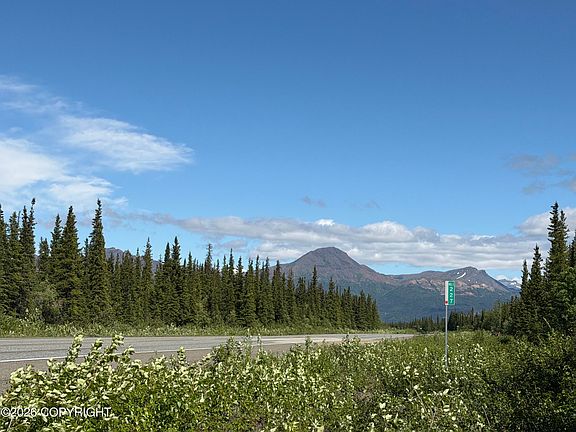 4th image of L2 Parks Hwy