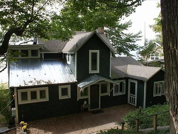 2nd image of 111 Poplar Trl