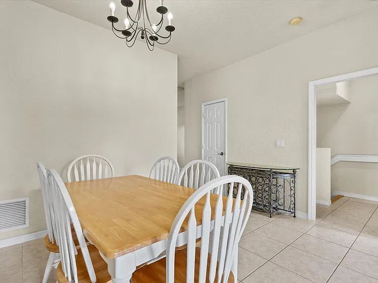 335 E Thatch Palm Cir #104 — Photo 7