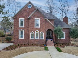 4140 Kinross Cir, Birmingham, AL 35242