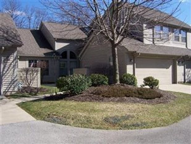 1st image of 107 N Aspen Ct Unit 3