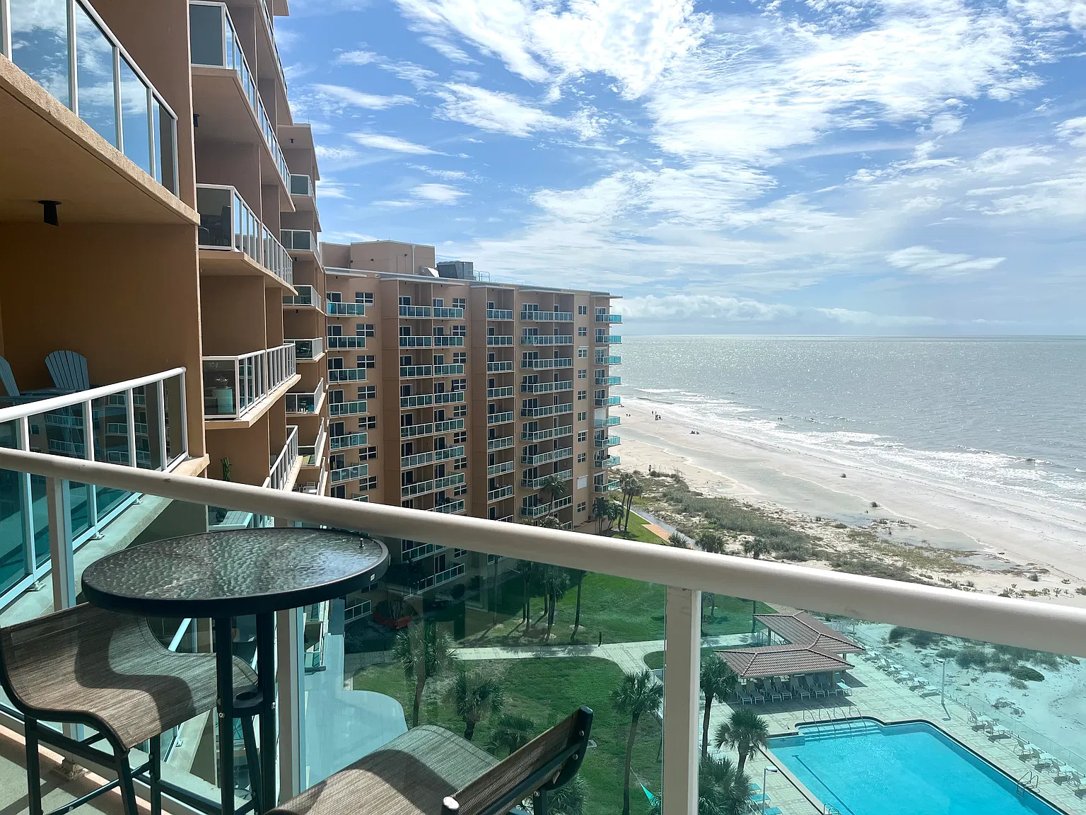 1 bed, 728 sqft, $2,800 — Photo 3