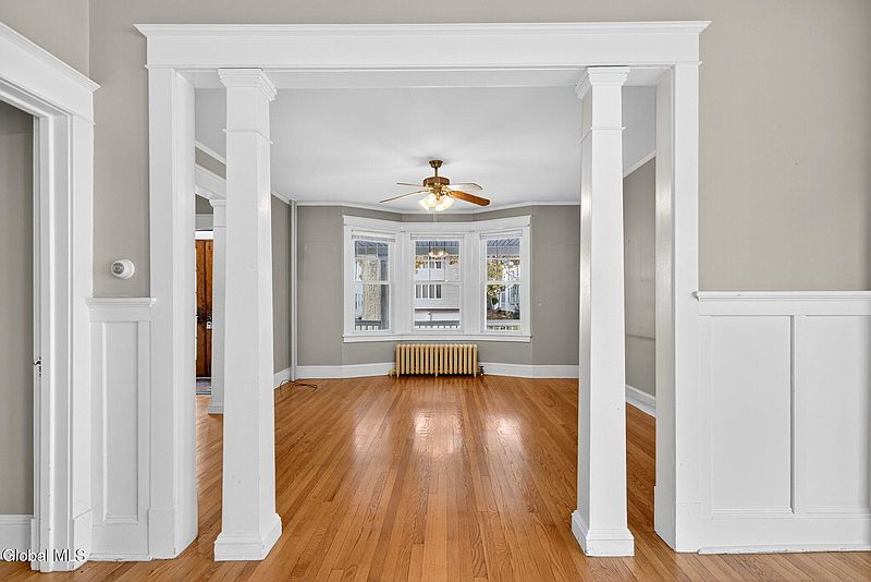4th image of 115 Homestead Avenue