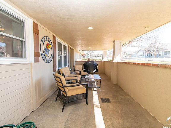 5th image of 4228 Catalina Dr