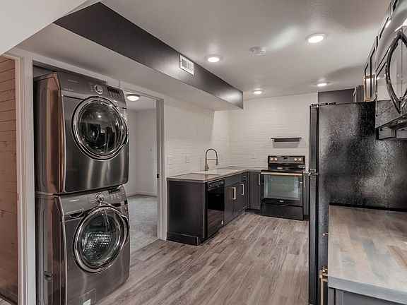 5th image of 6838 Aylesworth Ave